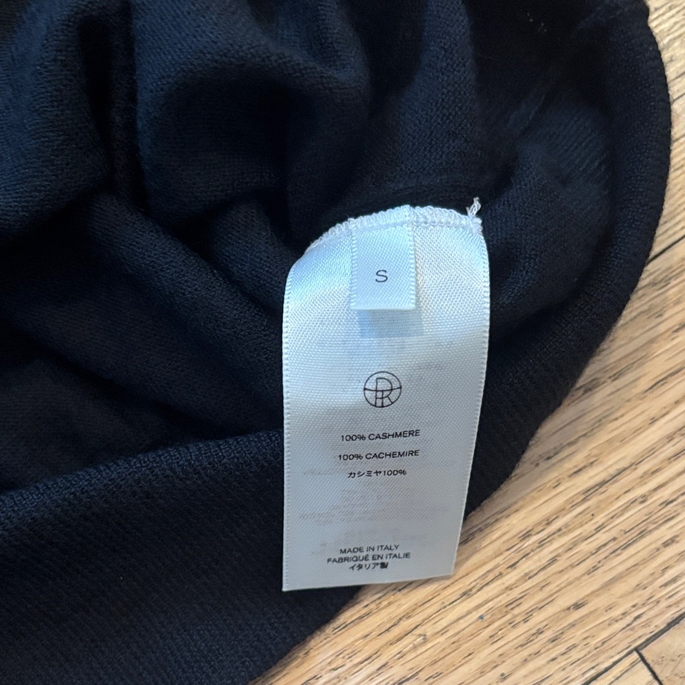 The Row Sleek Black Sleeveless Top - Picture 3 of 4